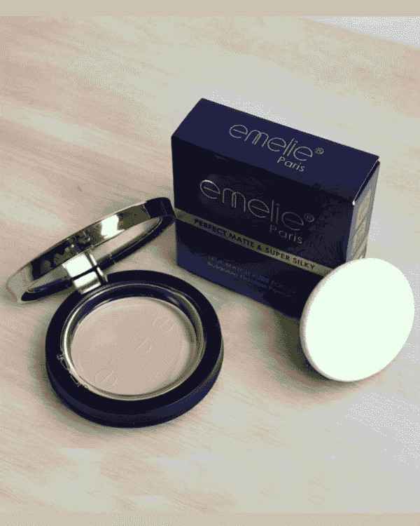 Emelie Paris Perfect Matte Super Silky Compact Powder
